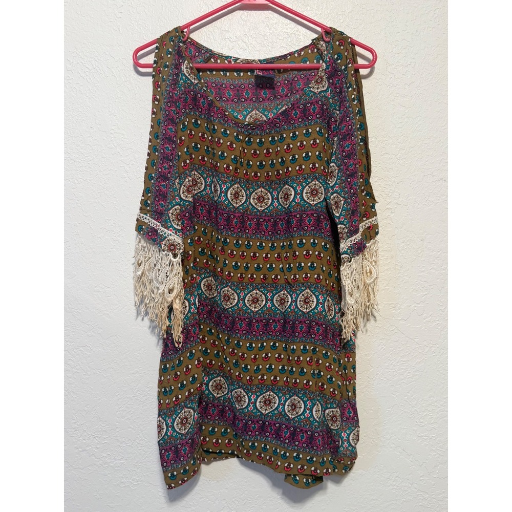 Lucy Love Delany Dress Medium Multi Color Cold Shoulder Fringe Boho Medallion